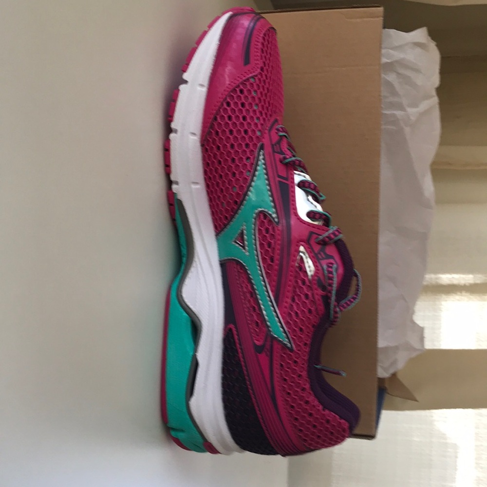 Running sneakers